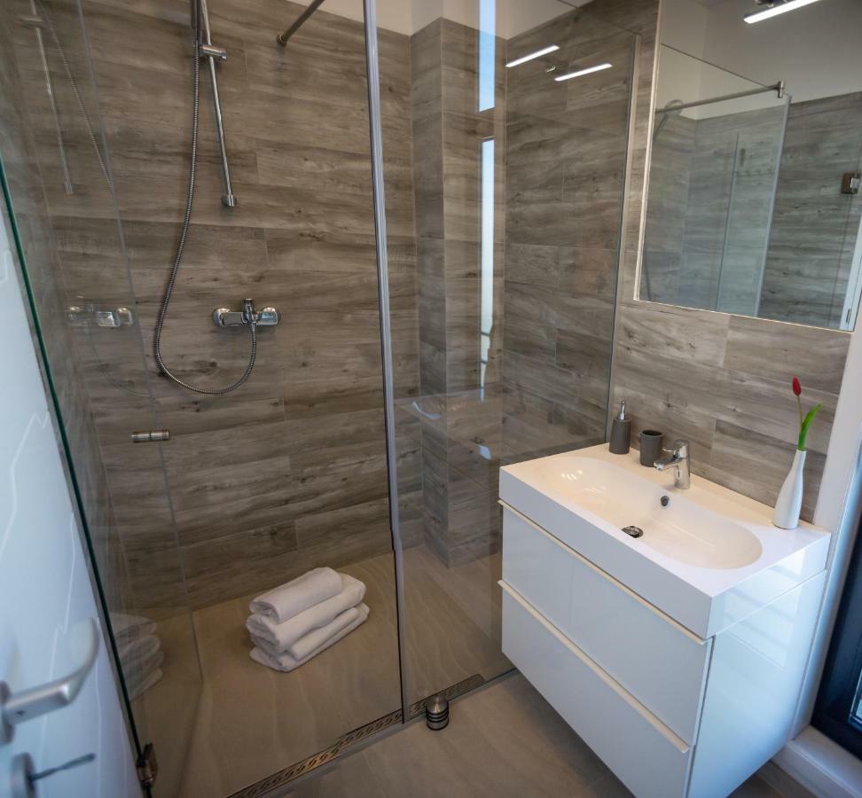 Apartments Steel Residence- Tesla Drive Experience Тимишоара Экстерьер фото